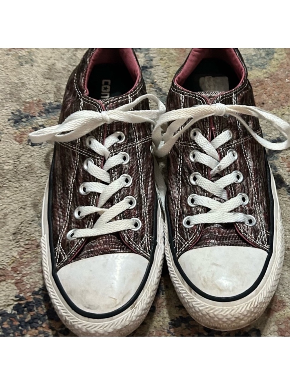 Converse Women’s Size 8 Low Top Sneakers in Metallic Wine with White